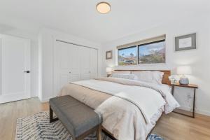 Posteľ alebo postele v izbe v ubytovaní @ Marbella Lane - Waterfront 2BR Whidbey Island