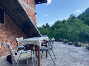 Splošen pogled na gorovje oz. razgled na gore, ki ga ponuja apartma