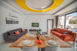 Kép Tarhan 2 - 1 Bedroom with 2 jacuzzi in Kalkan szállásáról Çavdır városában a galériában