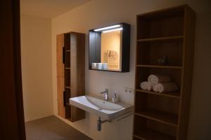 A bathroom at Ferienwohnung Grunholz