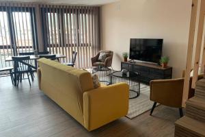 TV a/nebo společenská místnost v ubytování Duplex con terraza