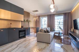 Kuchyňa alebo kuchynka v ubytovaní Apartament Golden Rose