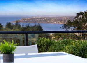 Gallery image of Bali in Mornington Oceanview Villa in Arthurs Seat +33 photos