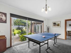 Πινγκ πονγκ στο Coastal Comfort 3 Bedroom ή εκεί κοντά