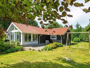 Zahrada ubytování 6 person holiday home in Højslev-By Traum