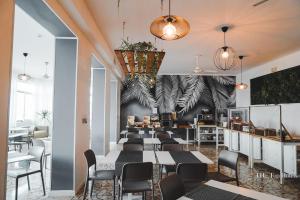 Restaurace v ubytování Nautic Beach Hotel
