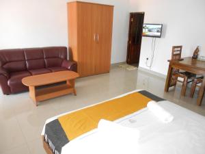 Posezení v ubytování Shanith Guesthouse Negombo