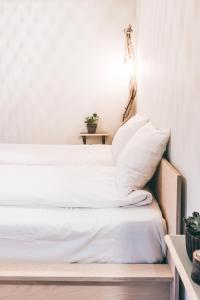 Letto o letti in una camera di FURU Hostel & Café