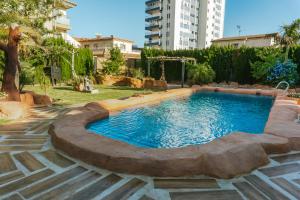 Gallery image of Casa de madera con piscina privada in Los Alcázares