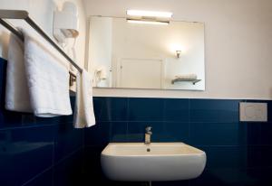 Foto dalla galleria di BRIC à BRAC eclectic rooms a Uggiano la Chiesa Altre 32 foto