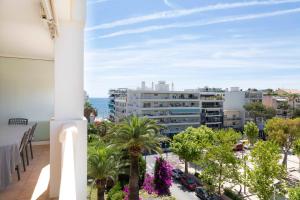 Galeriebild der Unterkunft Apartment 2 bedrooms 2 bathrooms clear view in Palm beach area in Cannes