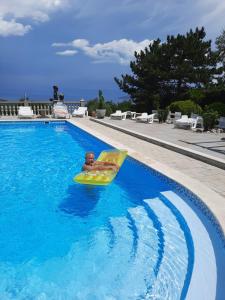 Basen w obiekcie Casa Perla Holidays lub w pobliżu