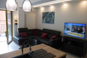 Μια τηλεόραση ή/και κέντρο ψυχαγωγίας στο Nowy Apartament Zygmunta Premium
