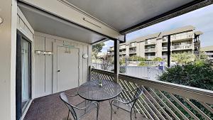 Shipwatch Pointe II L105 2BR 2BA 2nd Row Condo near popular Shore Drive - Winter Rental Friendly