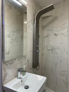 Vonios kambarys apgyvendinimo įstaigoje Villa Piran luxury apartments