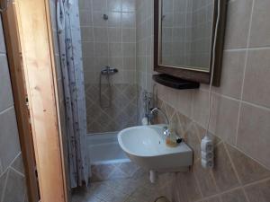 Kúpeľňa v ubytovaní Polgár Vendégház + 13 fotografií