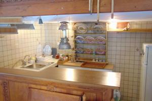 Nhà bếp/bếp nhỏ tại Traditional House in Skyros village