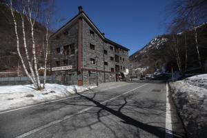 Apartaments Turístics Prat de Les Mines a l'hivern