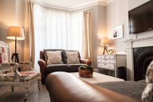 Gallery image of Antique House B&B in Portrush