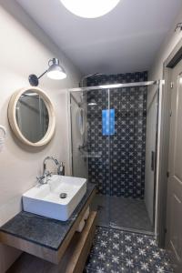 Koupelna v ubytování Apartamentos El Patio Plaza Mayor Cáceres