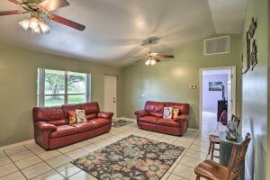 Imagen de la galería de Lake Okeechobee Fishing Retreat with Fire Pit!, en Clewiston
