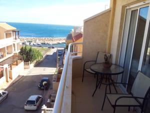 Balkon atau teras di 3 bedrooms apartement at Villaricos 200 m away from the beach with sea view furnished terrace and wifi
