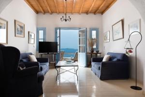 Gallery image of Anerousses Mykonian Traditional Houses in Houlakia +138 photos