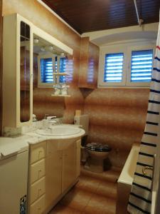 Kúpeľňa v ubytovaní Apartman R&R,3 room apartman in the center Šibenik
