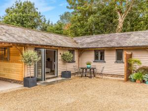 Gallery image of Pass the Keys Delightful 2Bed Lodge in Downland Village in Chichester