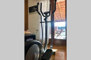 The fitness centre and/or fitness facilities at Casa con piscina en la Costa Brava