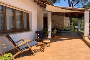 A patio or other outdoor area at Casa con piscina en la Costa Brava