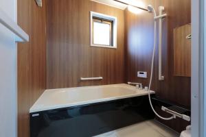 Ett badrum på ROYAL SUITE SAKAE - Vacation STAY 11483