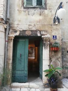 Exteriér alebo vchod do ubytovania Apartman R&R,3 room apartman in the center Šibenik
