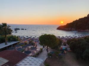 Photo de la galerie de l'établissement Alex Bar APARTMENTS SARAKINIKO, à Parga