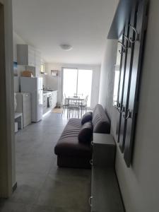 A kitchen or kitchenette at Attico fronte mare