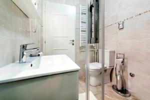 Koupelna v ubytování Apartments Valdibora