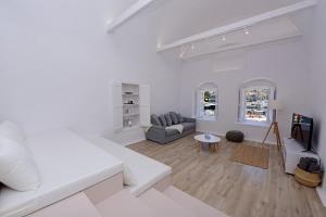 Posedenie v ubytovaní Hydra Hospitality Port Apartment
