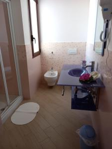 A bathroom at Tesori del Salento