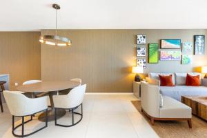 Χώρος καθιστικού στο HYDEOV1BR - Unit 1910 - Ammos condo +35 φωτογραφίες