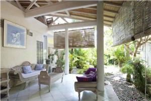 Κήπος έξω από το Shady Grove Healing Centre & Homestay w house rules please read before booking