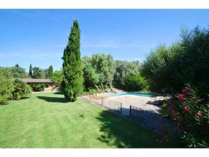 Vonkajšia záhrada v ubytovaní Villa in Buger near Alcudia Bay Beaches