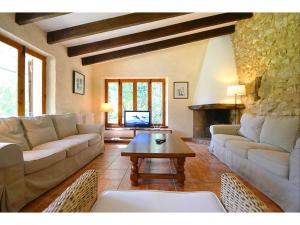 Posedenie v ubytovaní Villa in Buger near Alcudia Bay Beaches