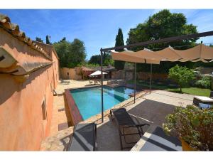 Bazén v ubytovaní Holiday Home in Mallorca with Private Pool alebo v jeho blízkosti