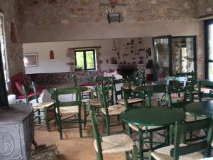 Restaurace v ubytování Arachovitika Kalivia