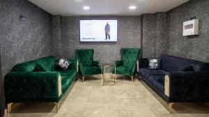 Posezení v ubytování DYMAR HOTEL