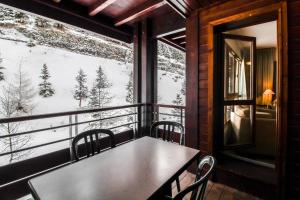 Foto da galeria de 2 Bed Ski in and Ski out Luxury Apt in 5 star Residence em Flaine