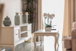 Posezení v ubytování Narya Luxury Apartment