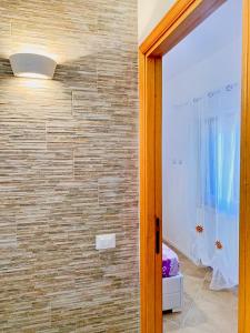 Ένα μπάνιο στο Villa Enrica Apartments +33 φωτογραφίες