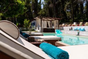Afbeelding uit fotogalerij van Forest Sani Villa in Sani Beach