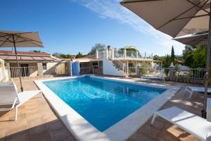 Bazén v ubytování Apartment Costa Blanca nebo v jeho okolí
